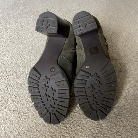 Tory Burch boots - Picture 2 of 3